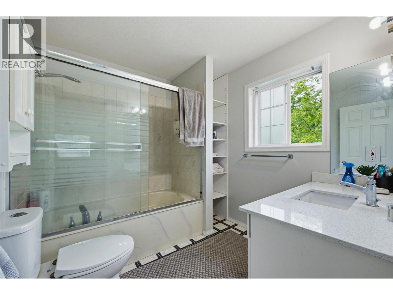 417 Wigglesworth Crescent Property Photo 14