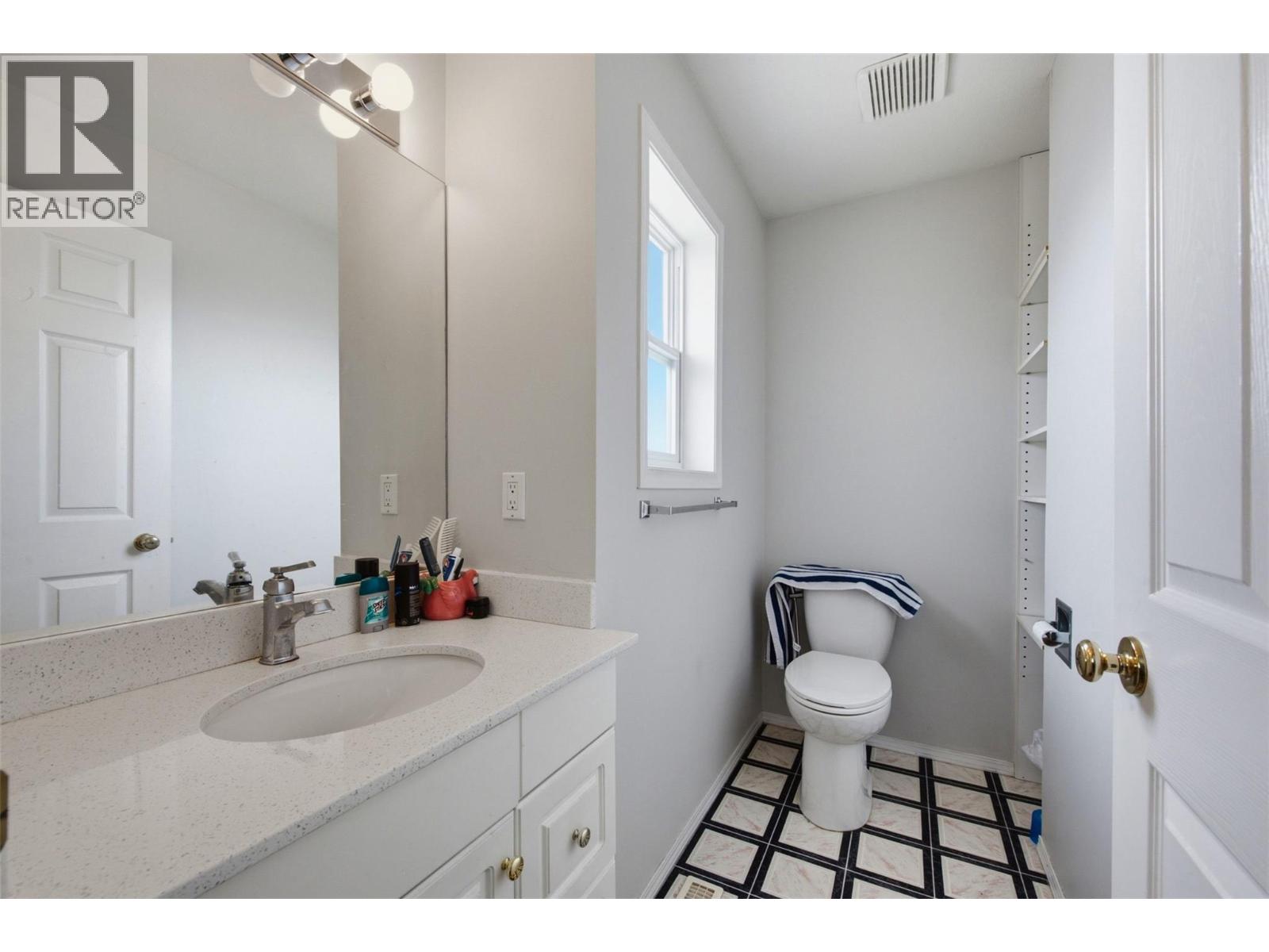 417 Wigglesworth Crescent Property Photo 16