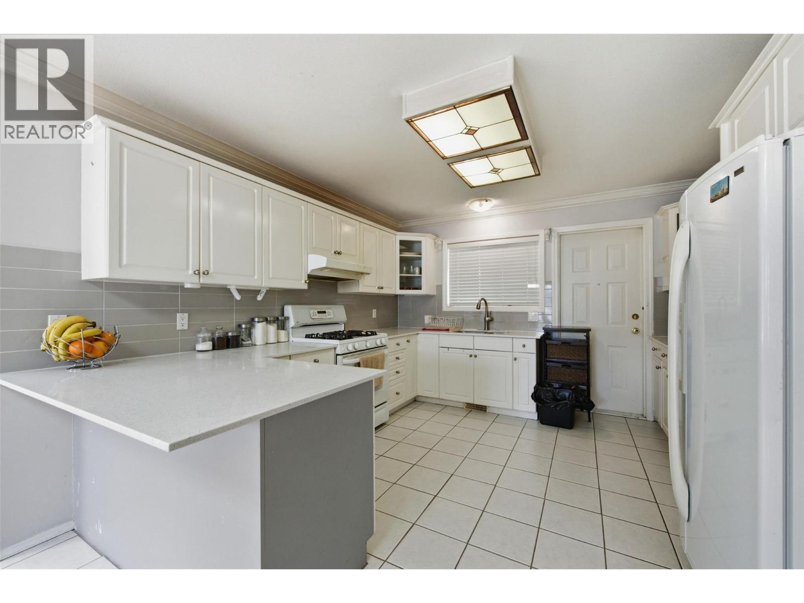 417 Wigglesworth Crescent Property Photo 26