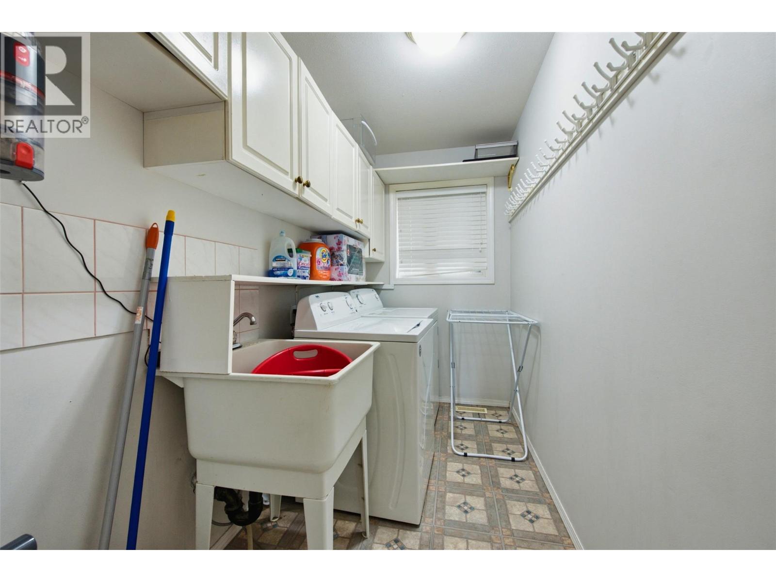 417 Wigglesworth Crescent Property Photo 28