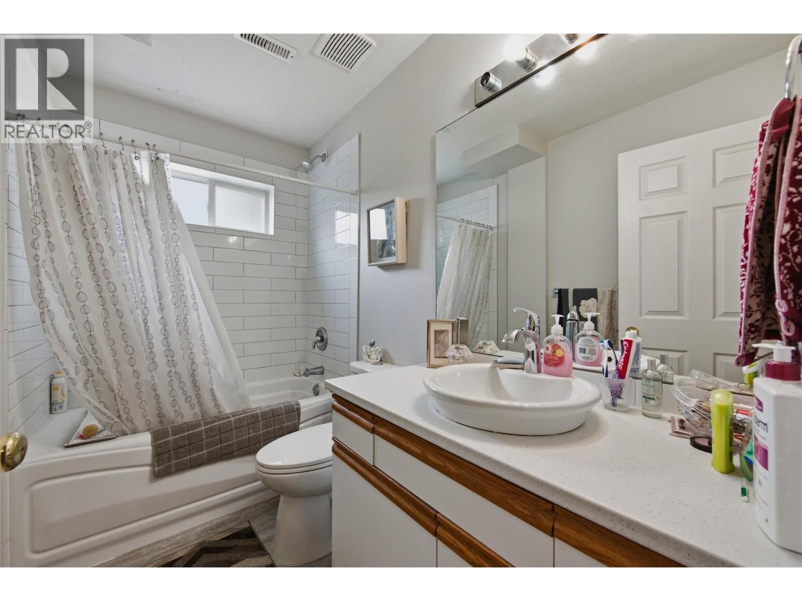 417 Wigglesworth Crescent Property Photo 35