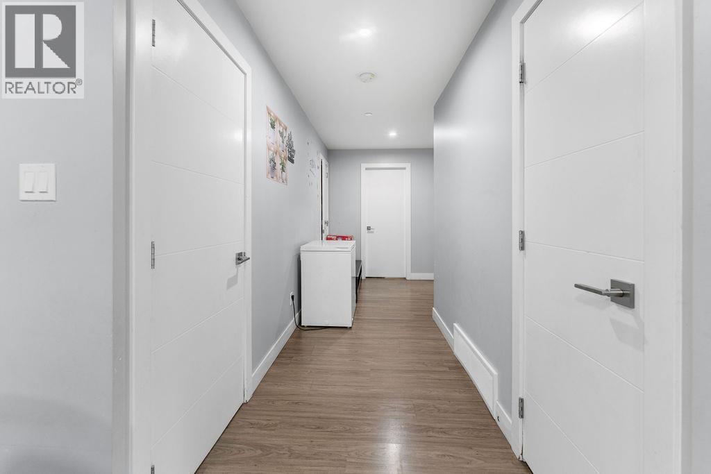 1065 Edgehill Place Property Photo 34