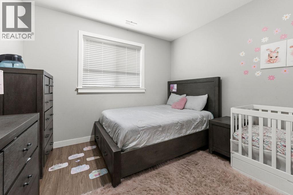 1065 Edgehill Place Property Photo 36