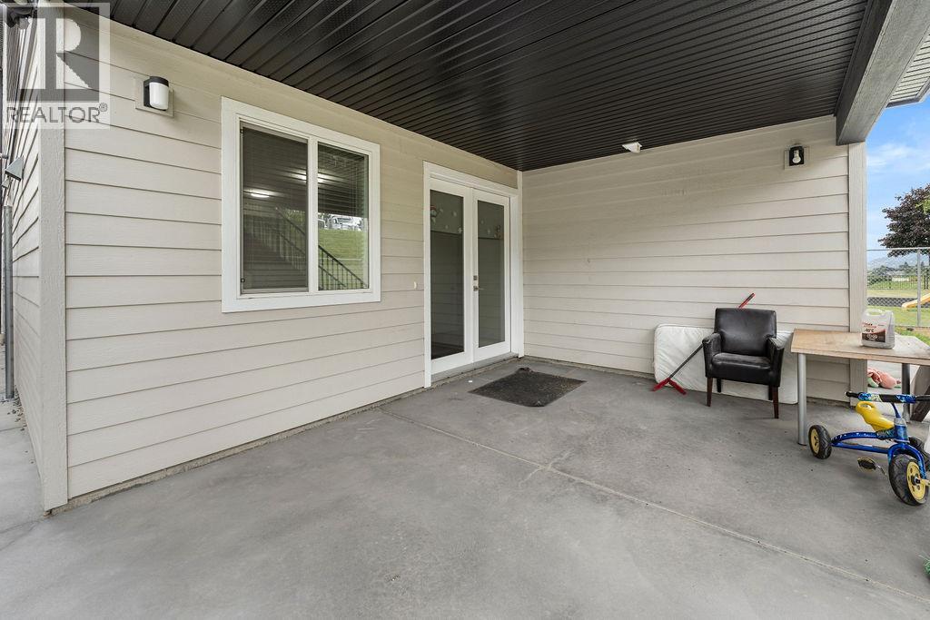 1065 Edgehill Place Property Photo 39
