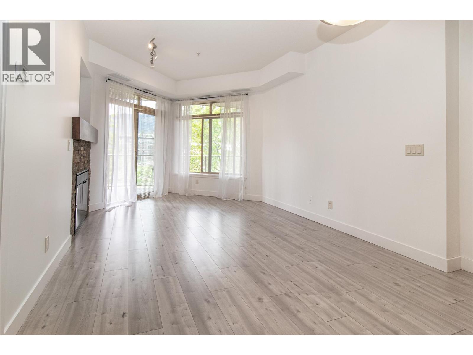 3521 Carrington Road Unit# 311 Property Photo 6