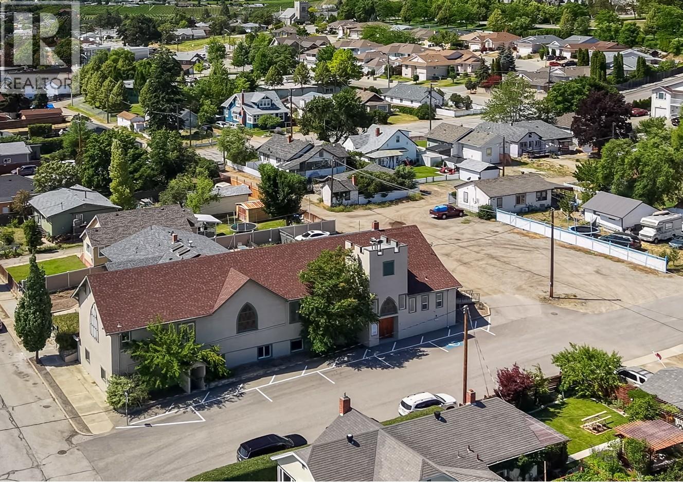 511 Church Avenue Property Photo 1