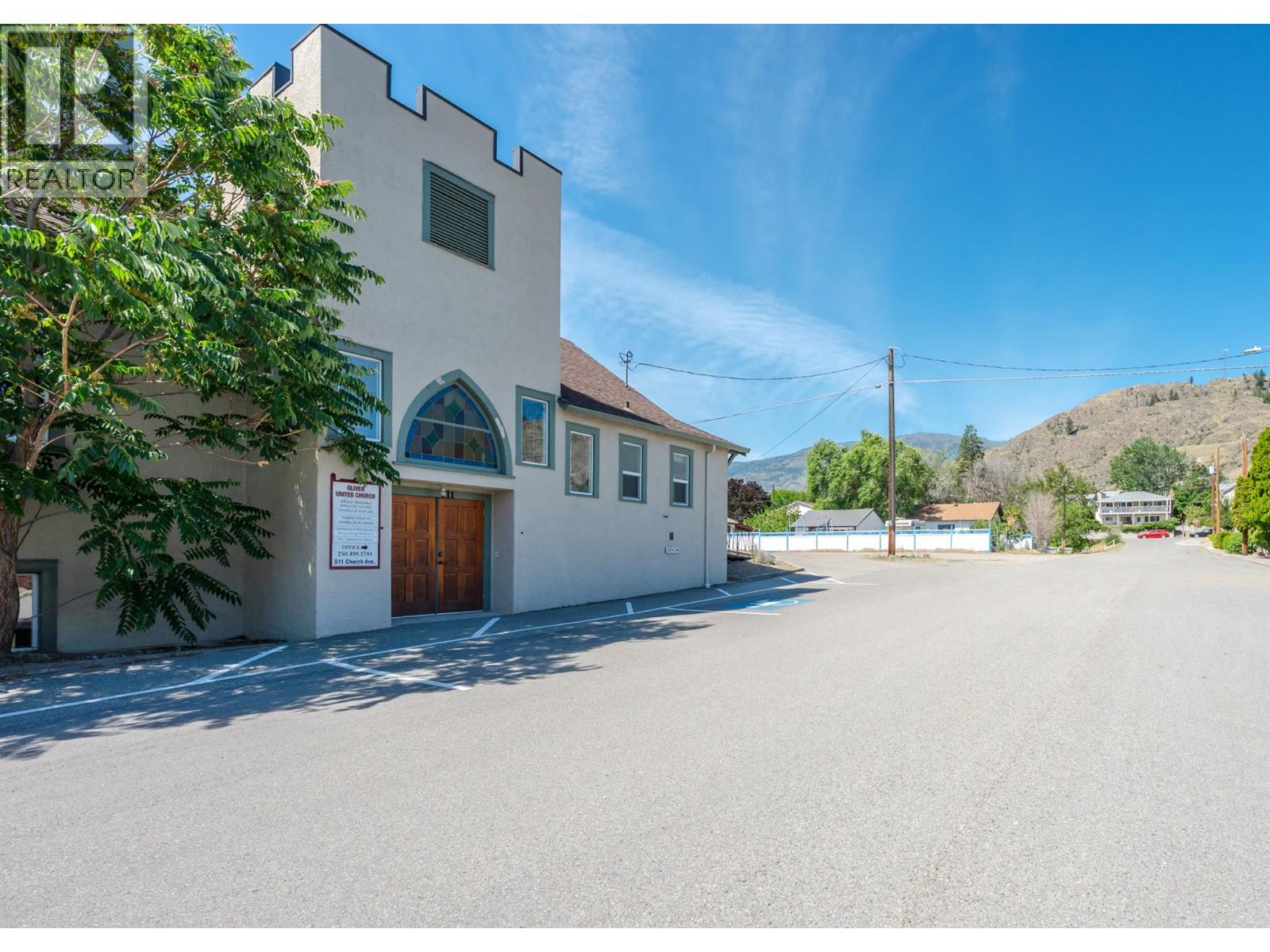 511 Church Avenue Property Photo 10