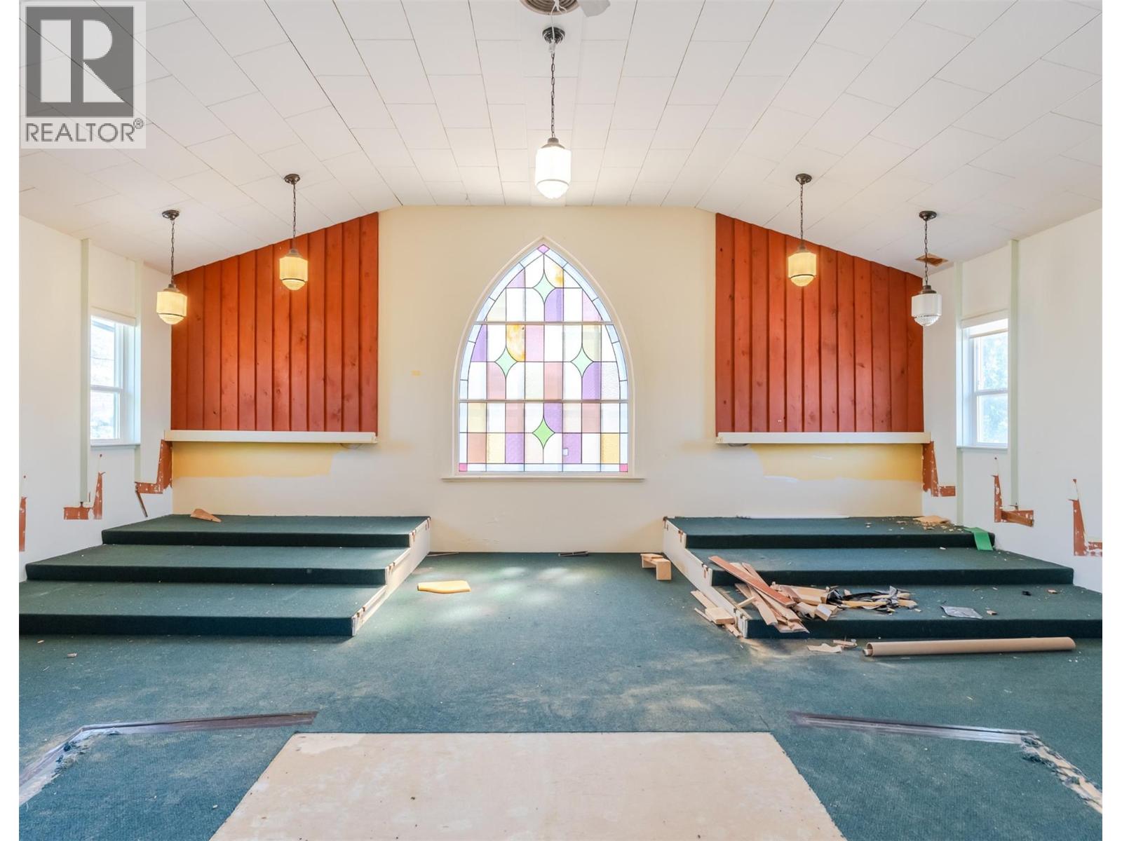 511 Church Avenue Property Photo 18