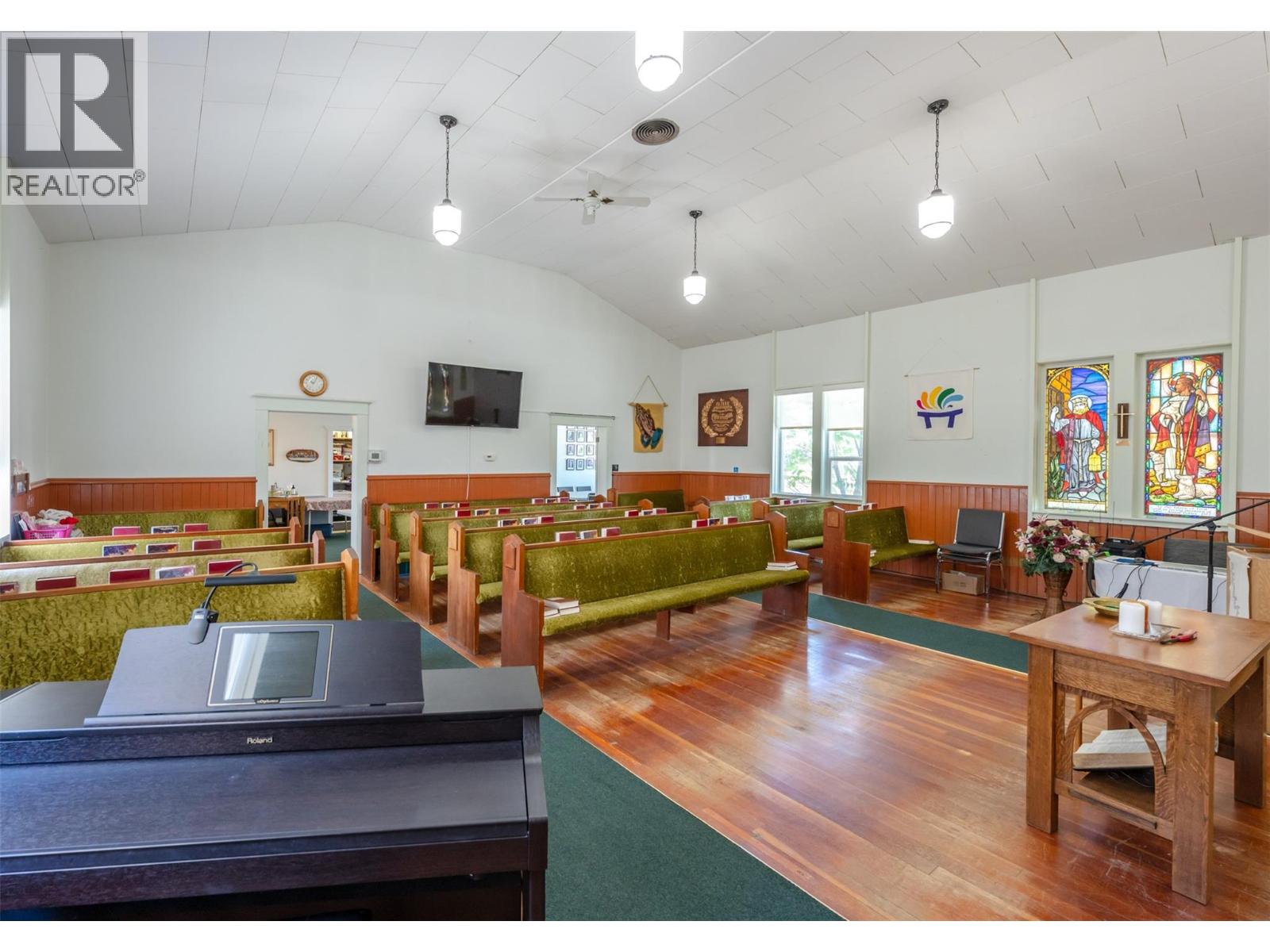 511 Church Avenue Property Photo 26