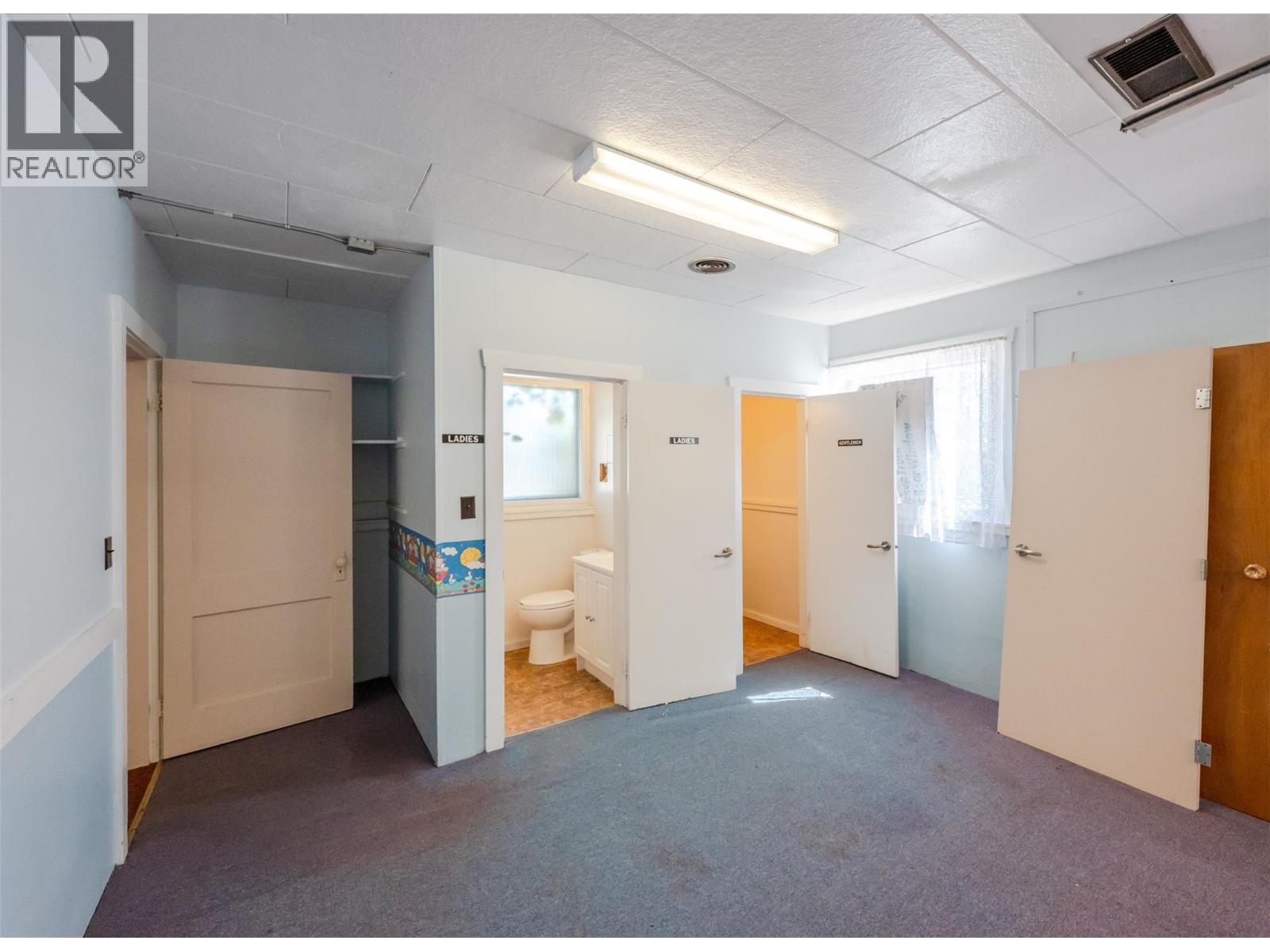 511 Church Avenue Property Photo 49