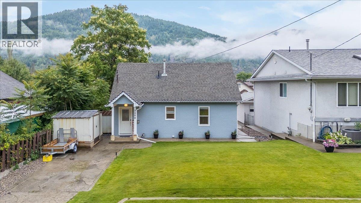 2250 Eighth Avenue Property Photo 1
