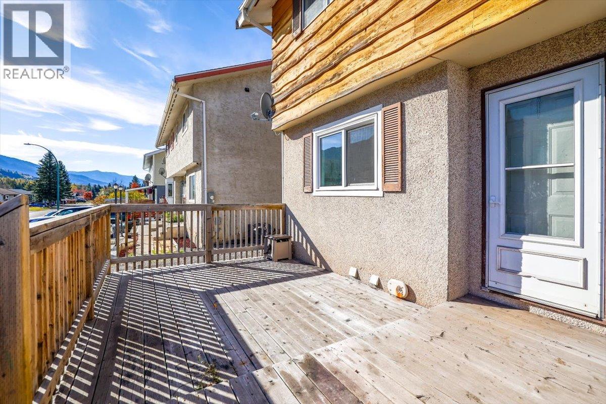 425b Mountain Ash Crescent Property Photo 10
