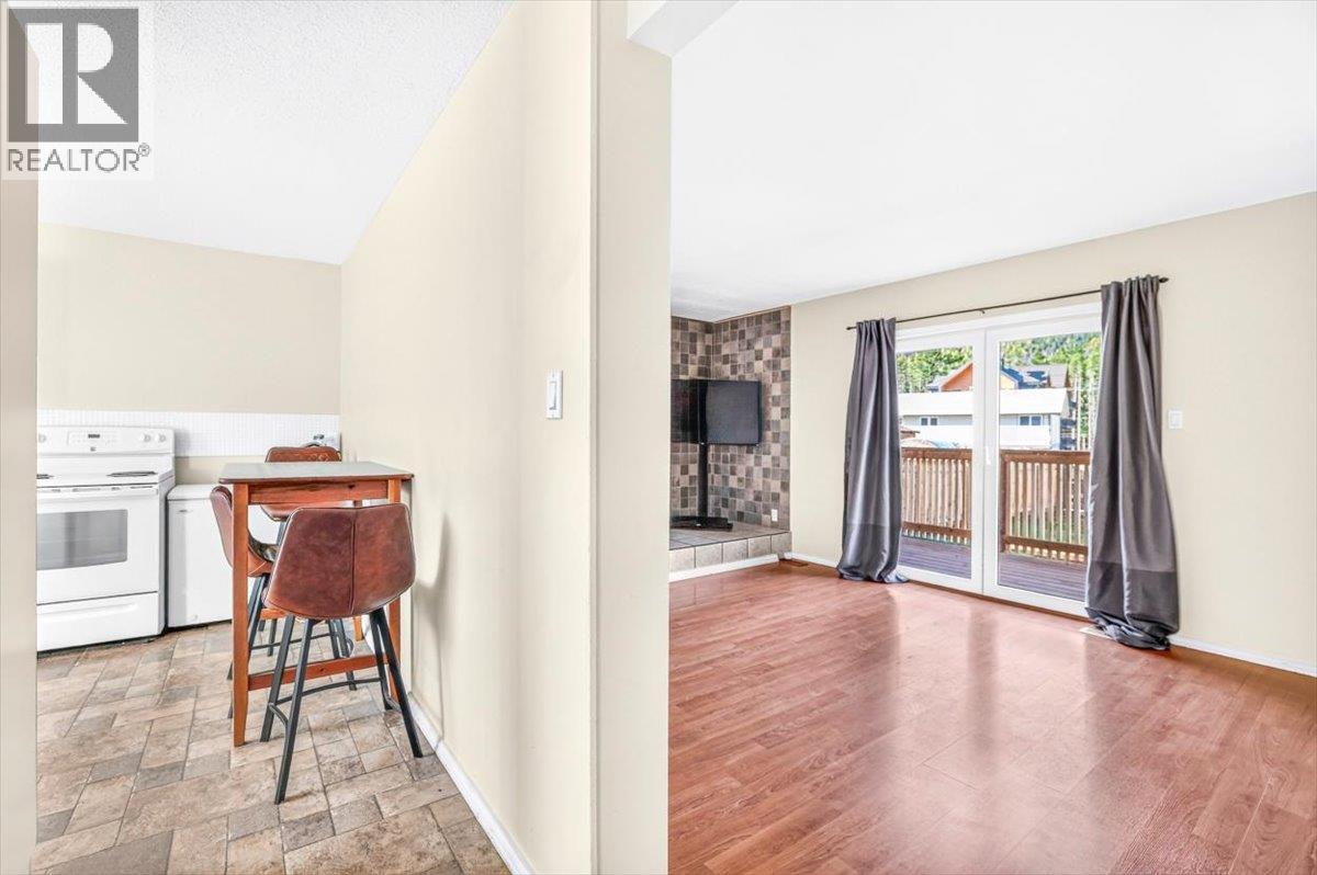 425b Mountain Ash Crescent Property Photo 19