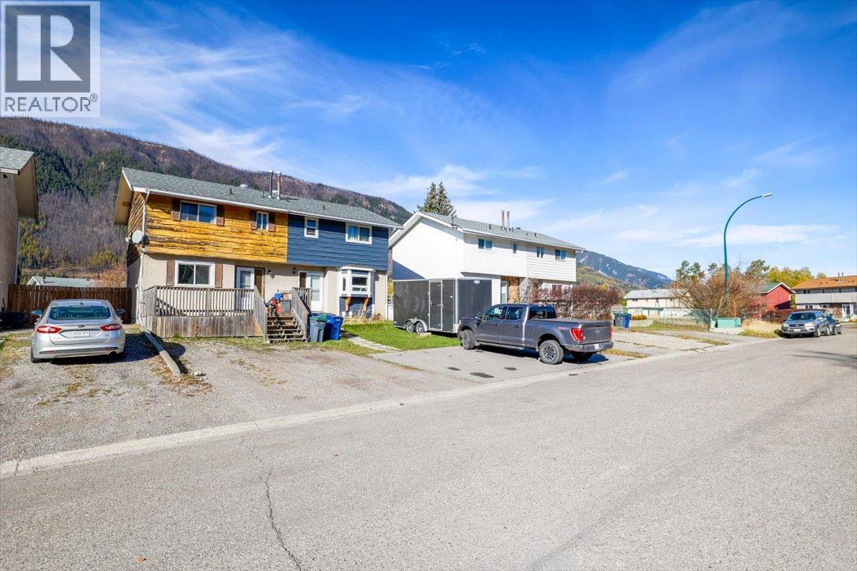 425b Mountain Ash Crescent Property Photo 40