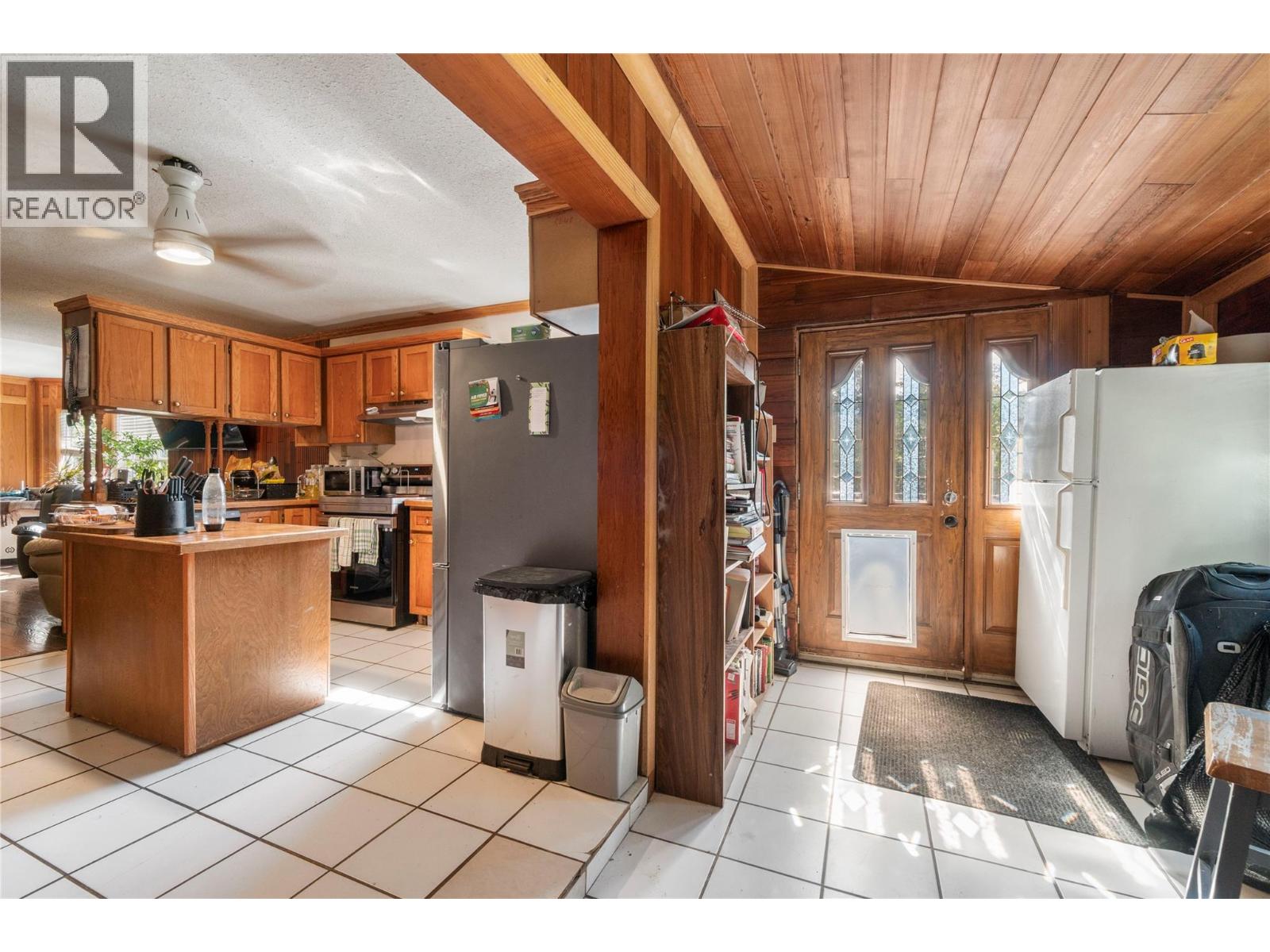 8749 Squilax-anglemont Road Property Photo 9