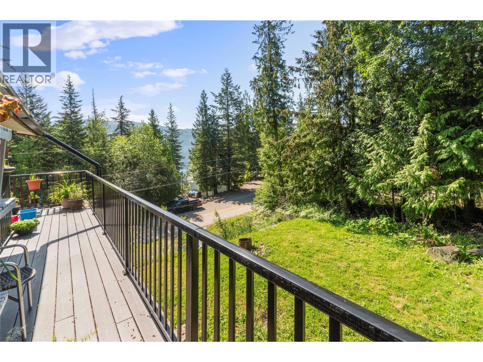 8749 Squilax-anglemont Road Property Photo 33