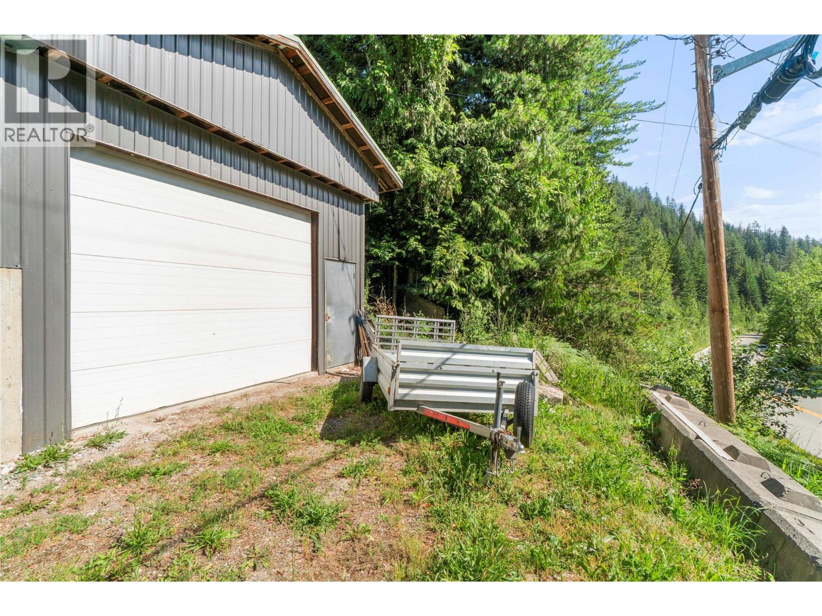 8749 Squilax-anglemont Road Property Photo 35