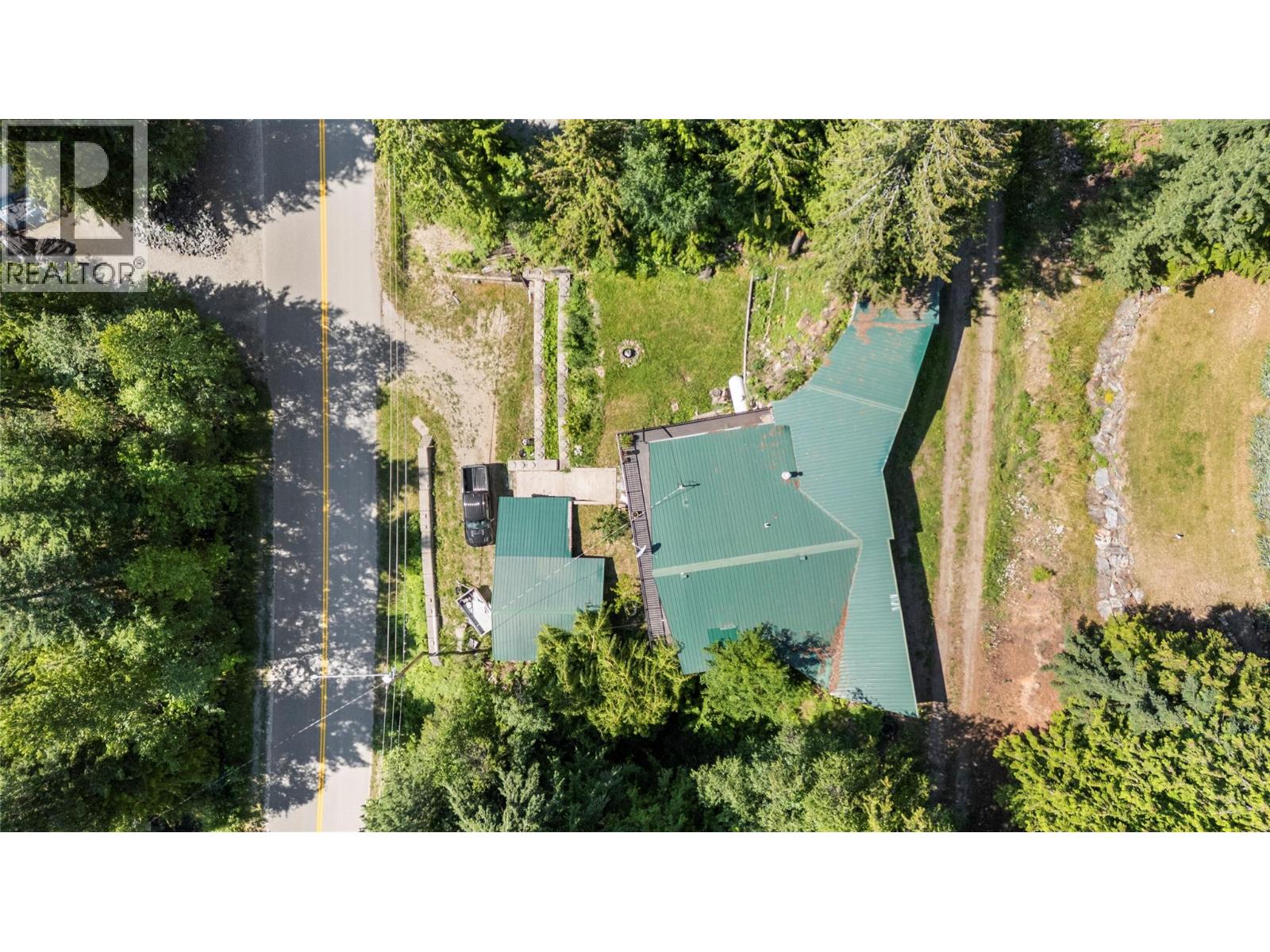 8749 Squilax-anglemont Road Property Photo 40