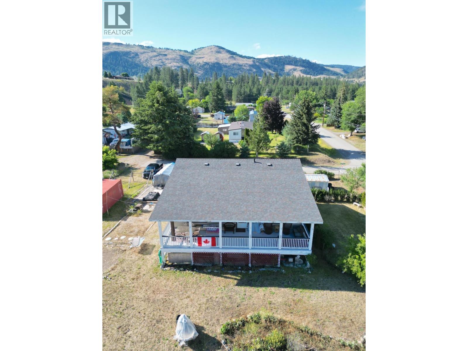 4240 Vancouver Avenue E Property Photo 4
