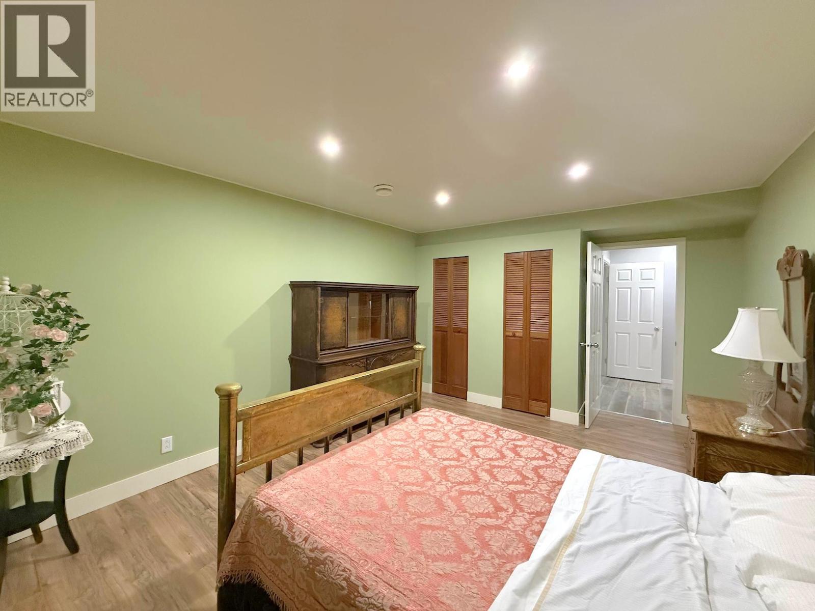 4240 Vancouver Avenue E Property Photo 18