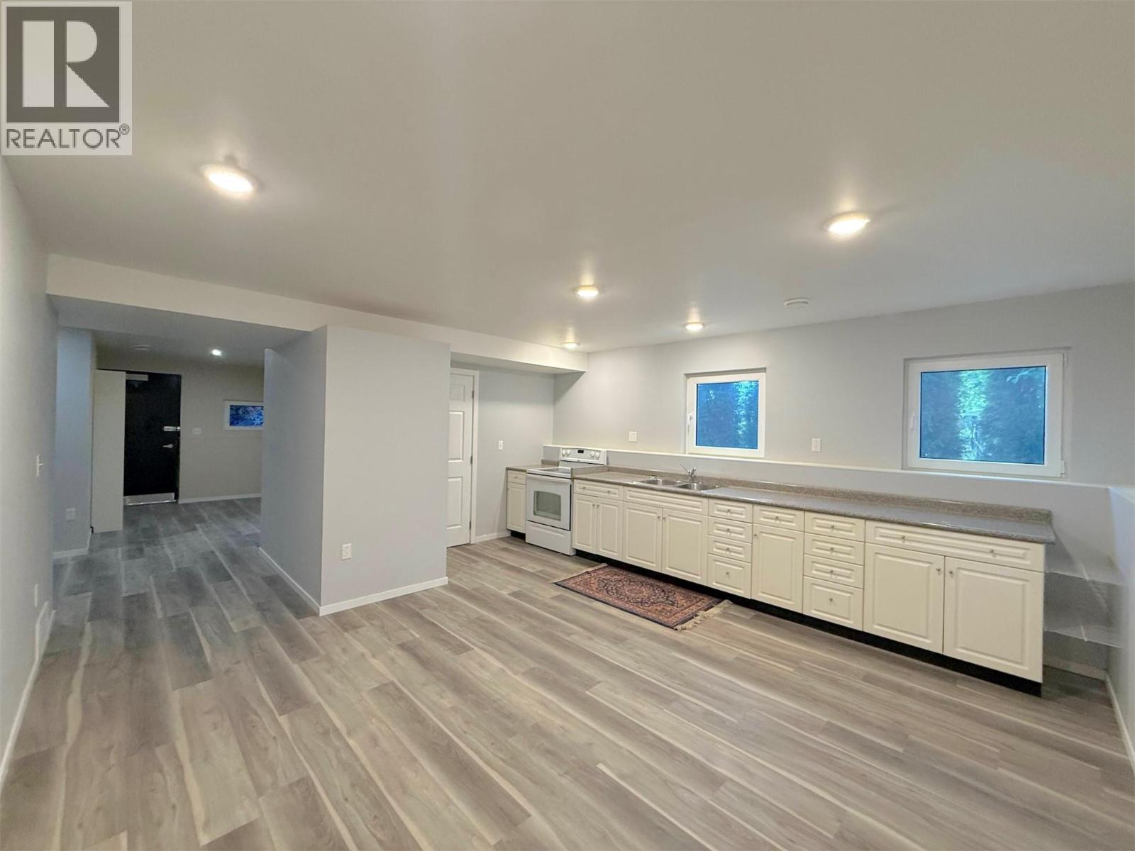 4240 Vancouver Avenue E Property Photo 20