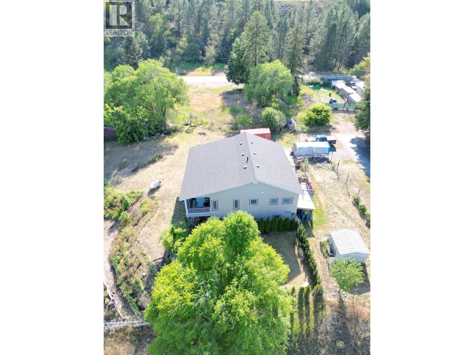 4240 Vancouver Avenue E Property Photo 28