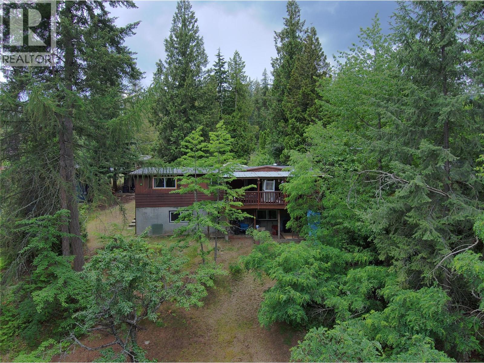 2186 Crestview Crescent Property Photo 1