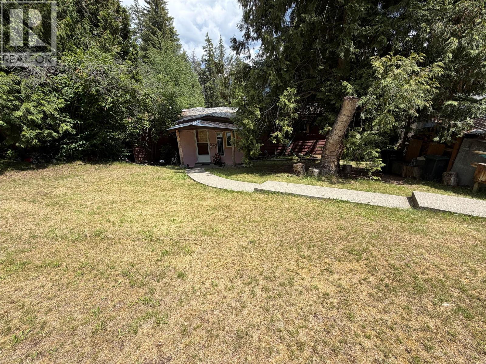 2186 Crestview Crescent Property Photo 4