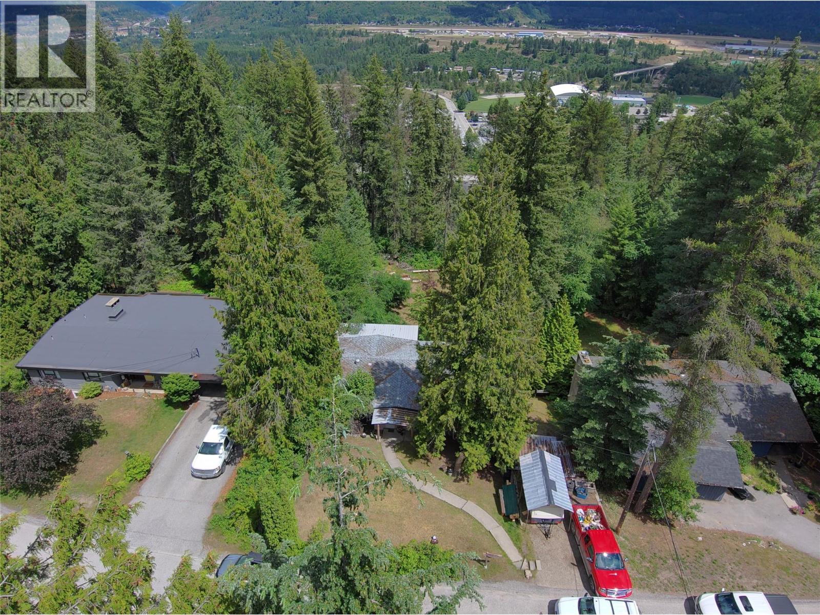 2186 Crestview Crescent Property Photo 48
