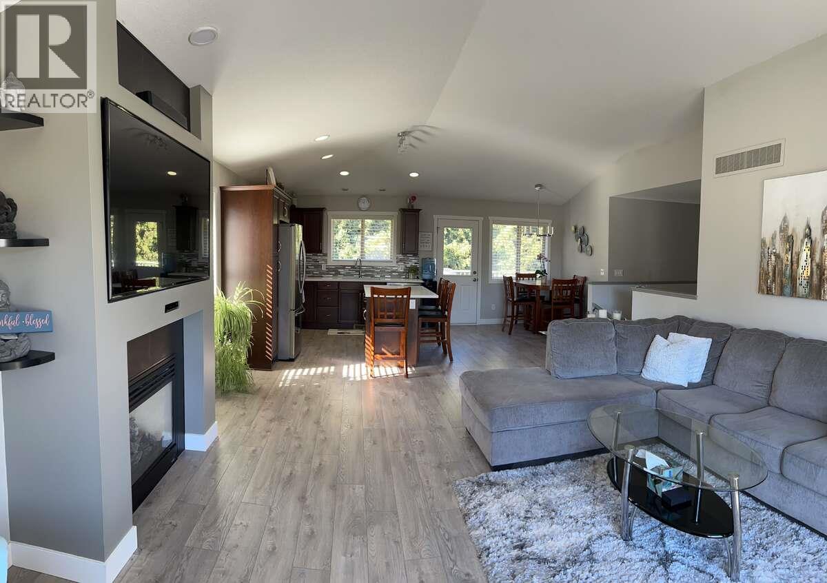 2906 Bentley Road