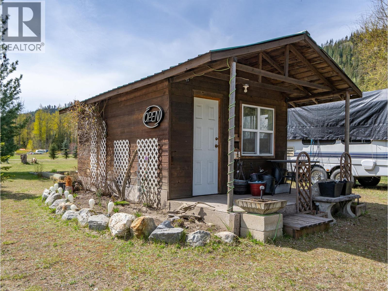5301(2-10)-5317-5323-5327 Prosh Frontage Road Property Photo 16