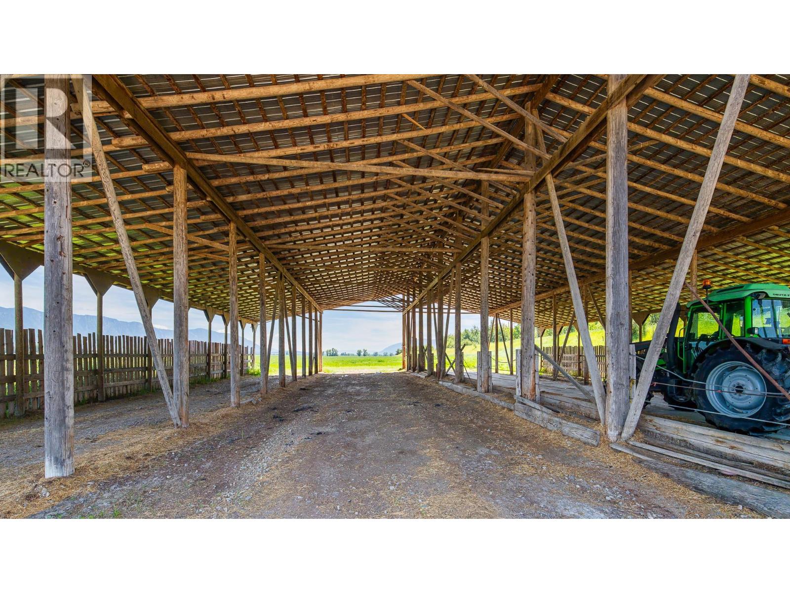 1680 Nicks Island N Road Property Photo 27