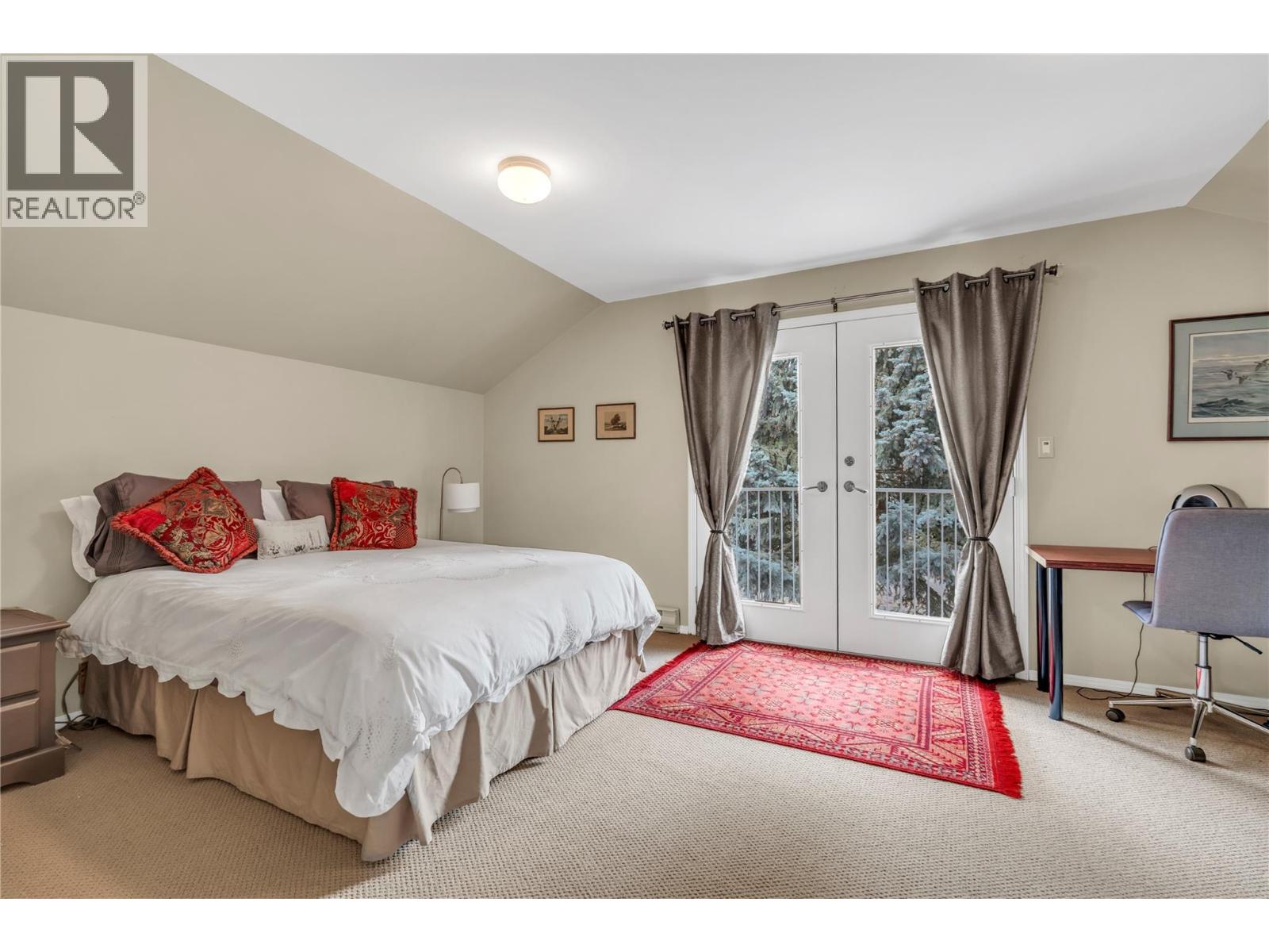 134 Deerview Crescent Property Photo 35