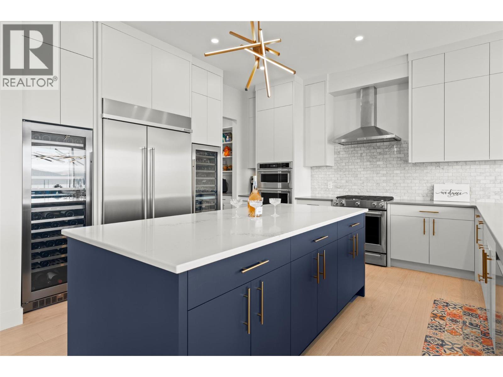 8 Kenyon Road Property Photo 15