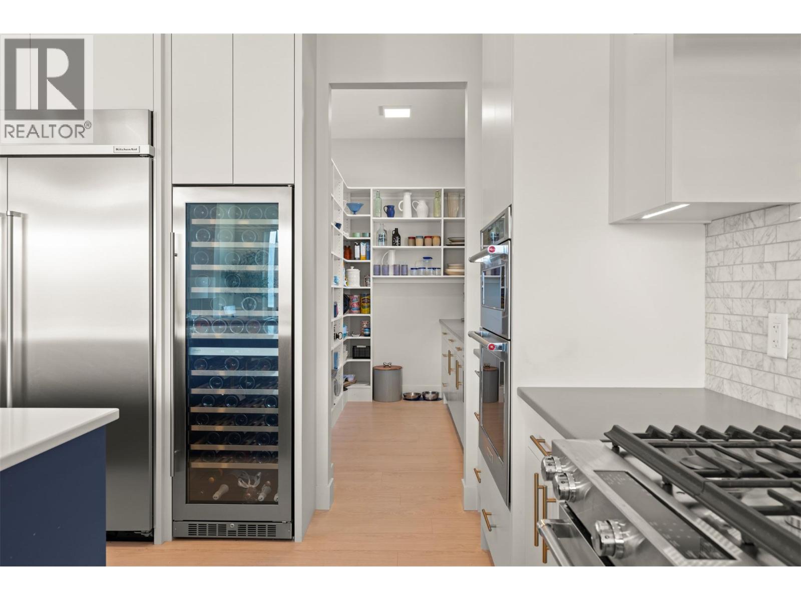 8 Kenyon Road Property Photo 19