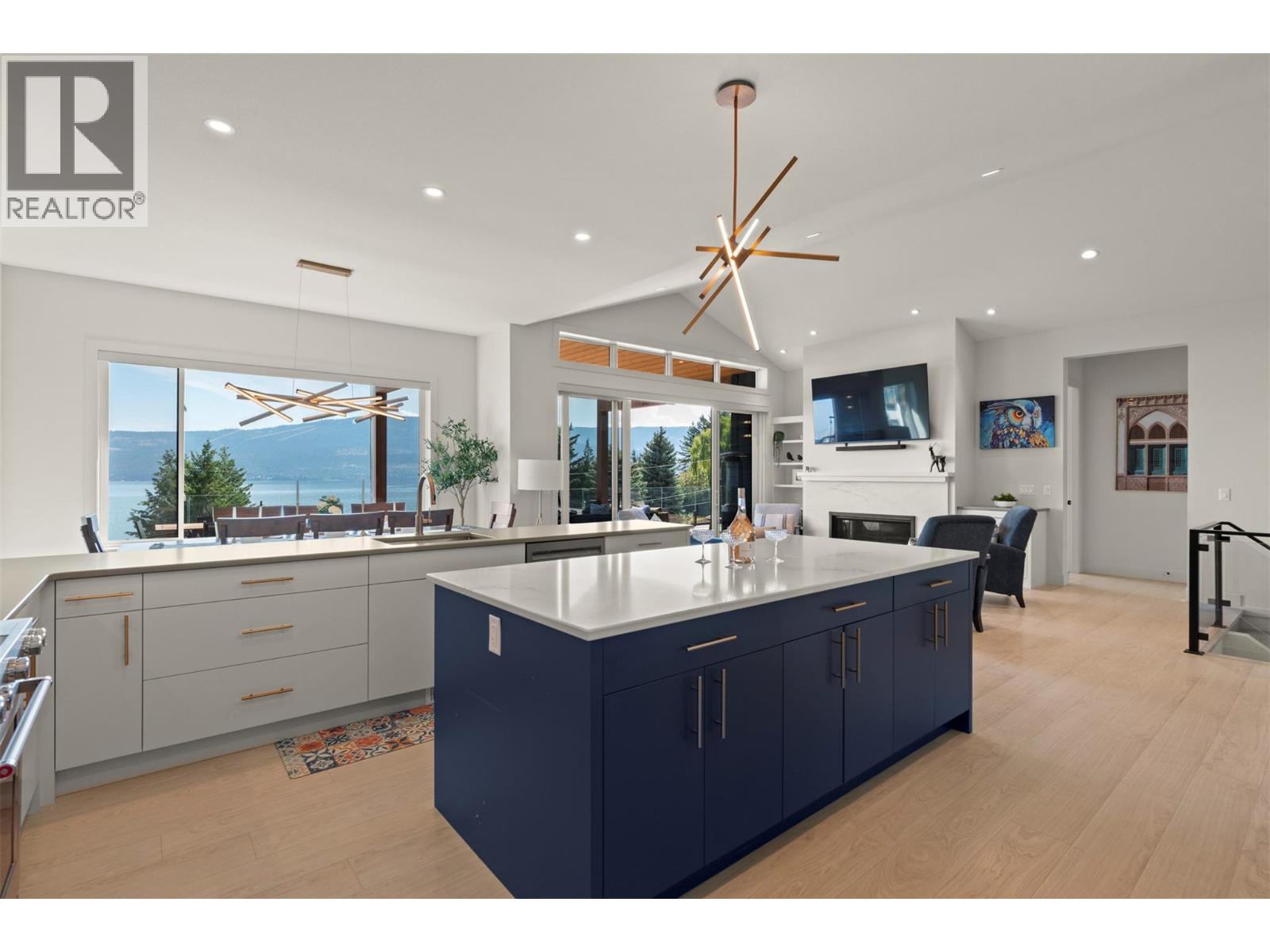 8 Kenyon Road Property Photo 21