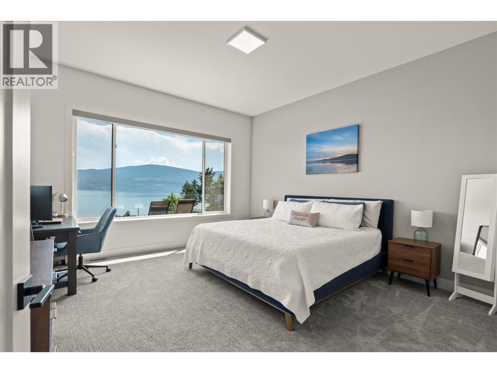 8 Kenyon Road Property Photo 34