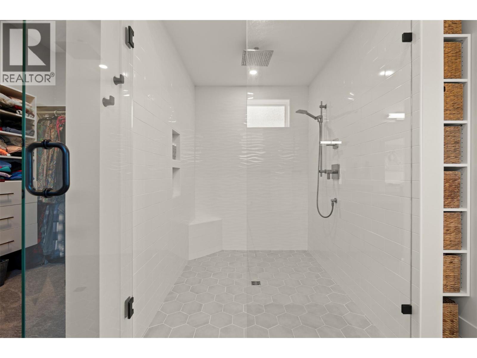 8 Kenyon Road Property Photo 39