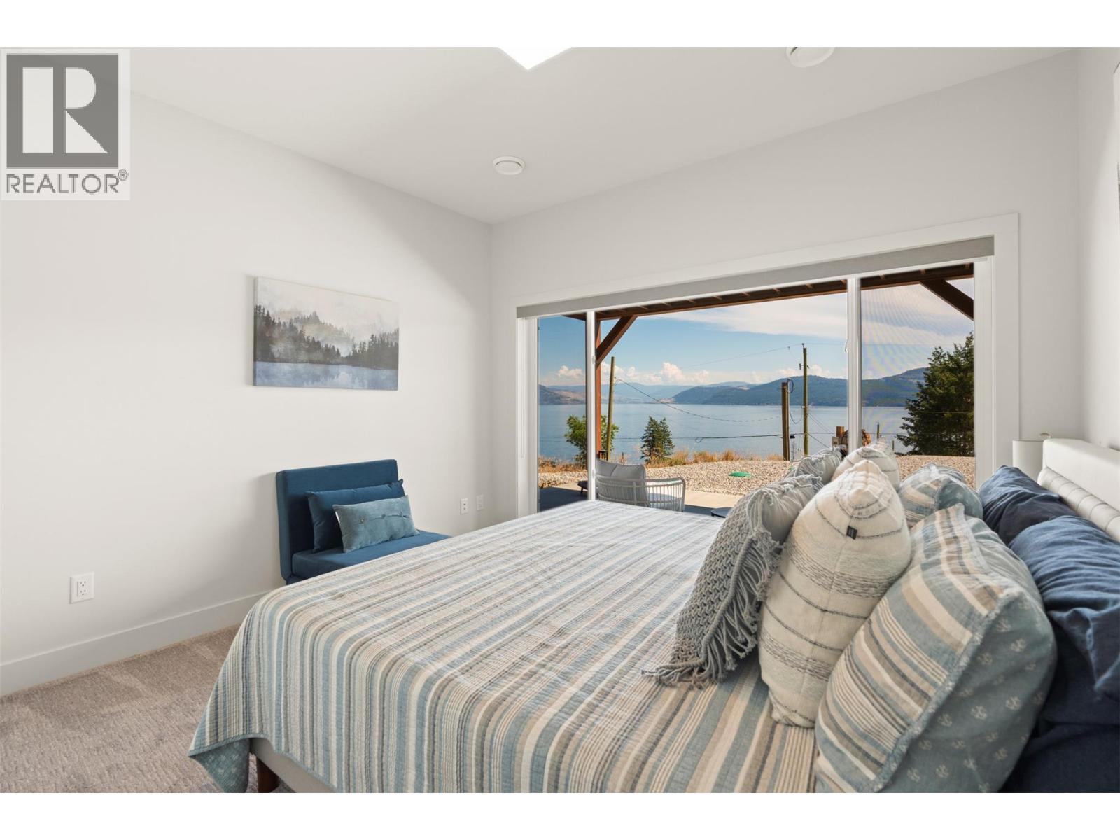 8 Kenyon Road Property Photo 55