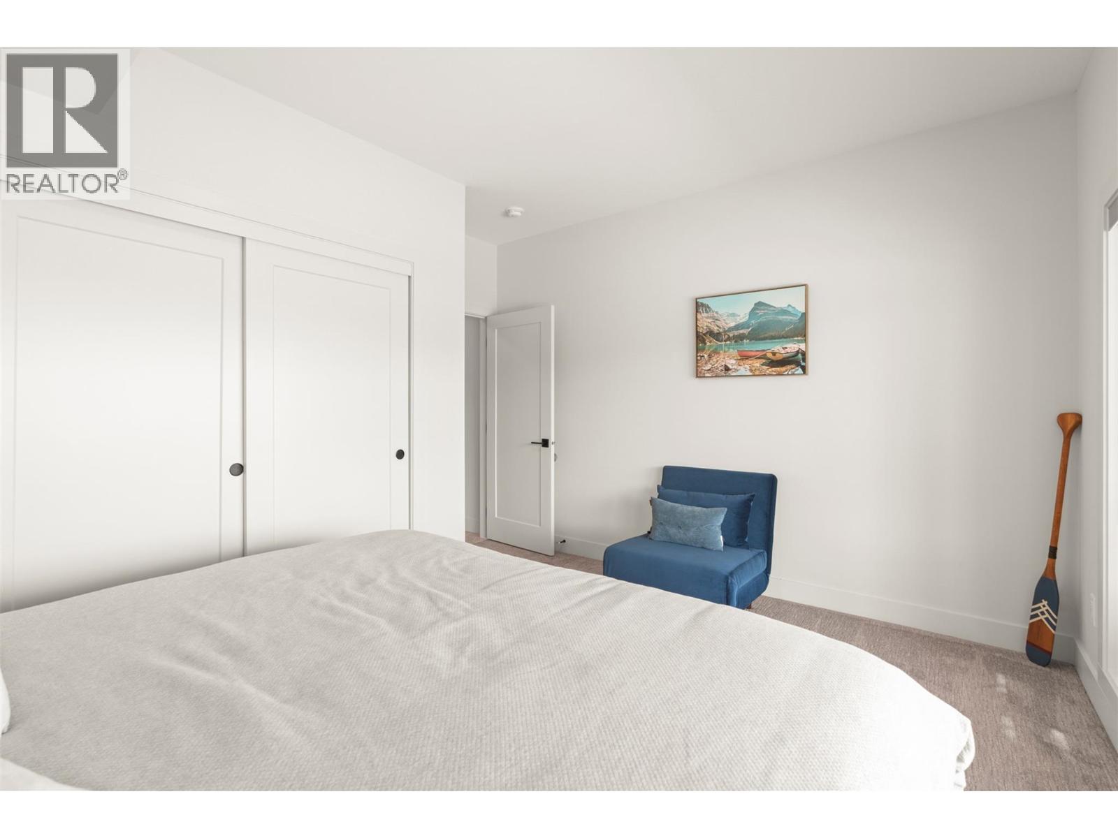 8 Kenyon Road Property Photo 57