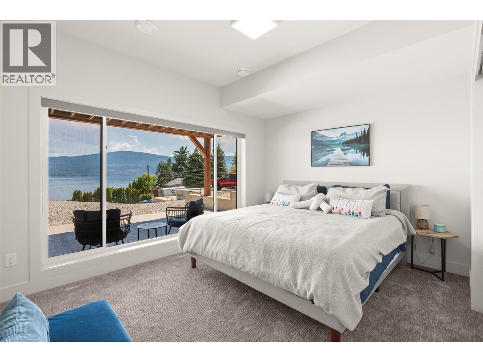 8 Kenyon Road Property Photo 58