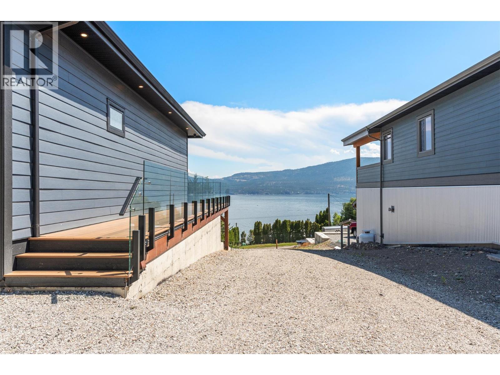 8 Kenyon Road Property Photo 63