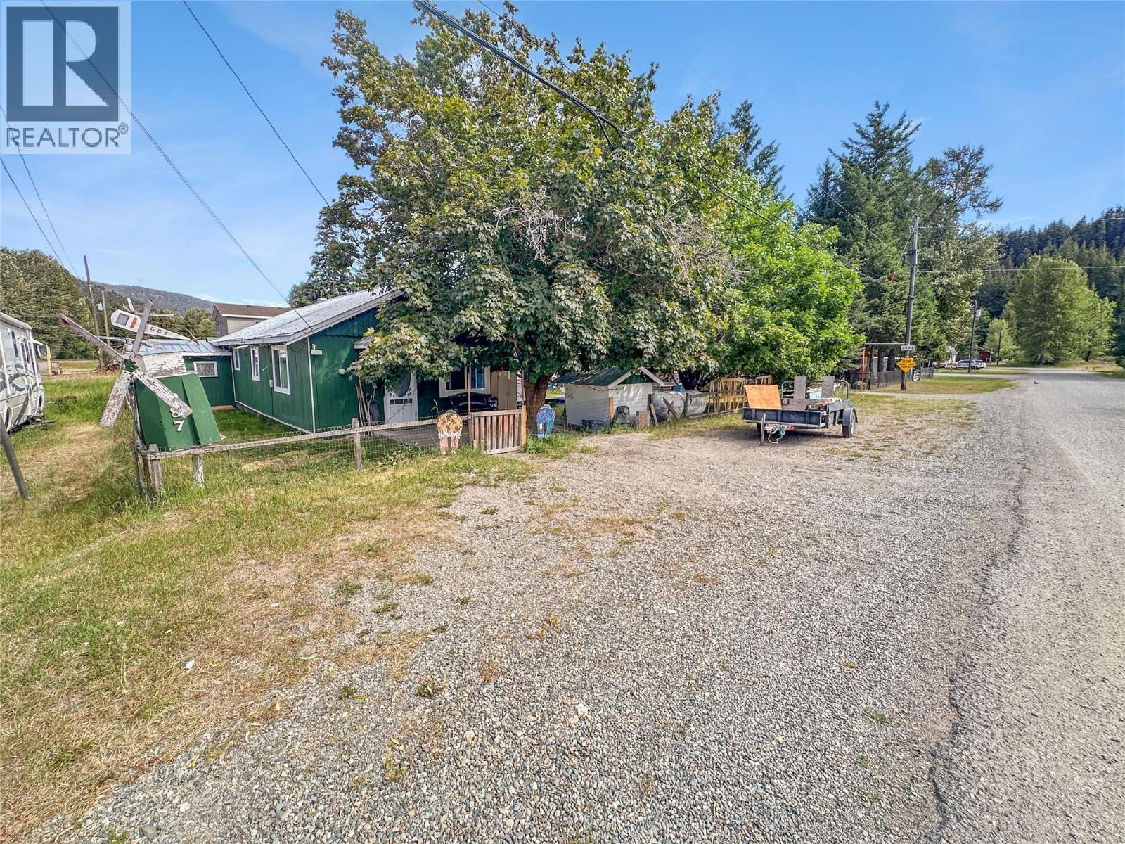 387 Parrish Avenue Property Photo 2