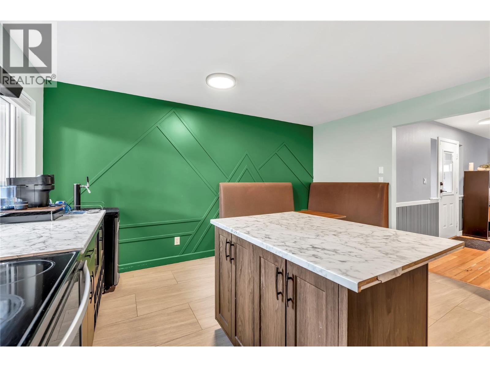 429 Braid St Property Photo 12