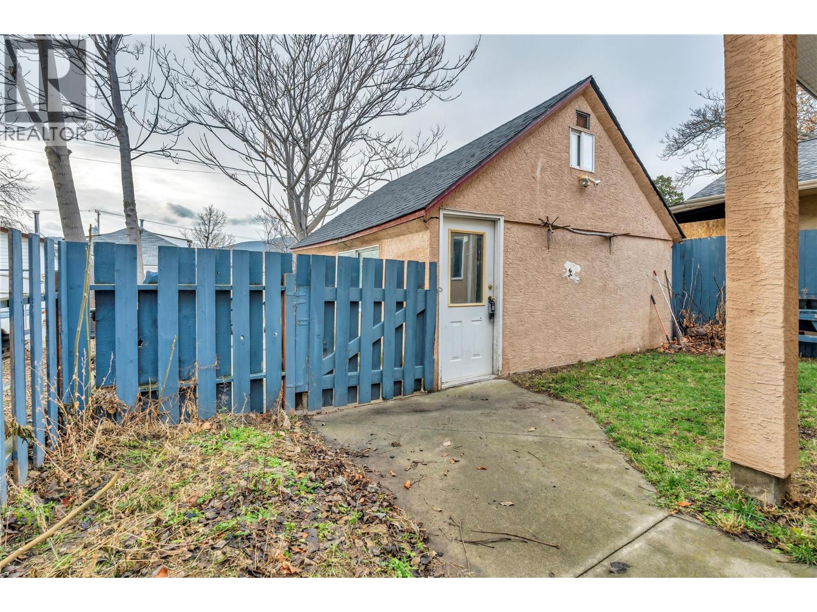 429 Braid St Property Photo 29