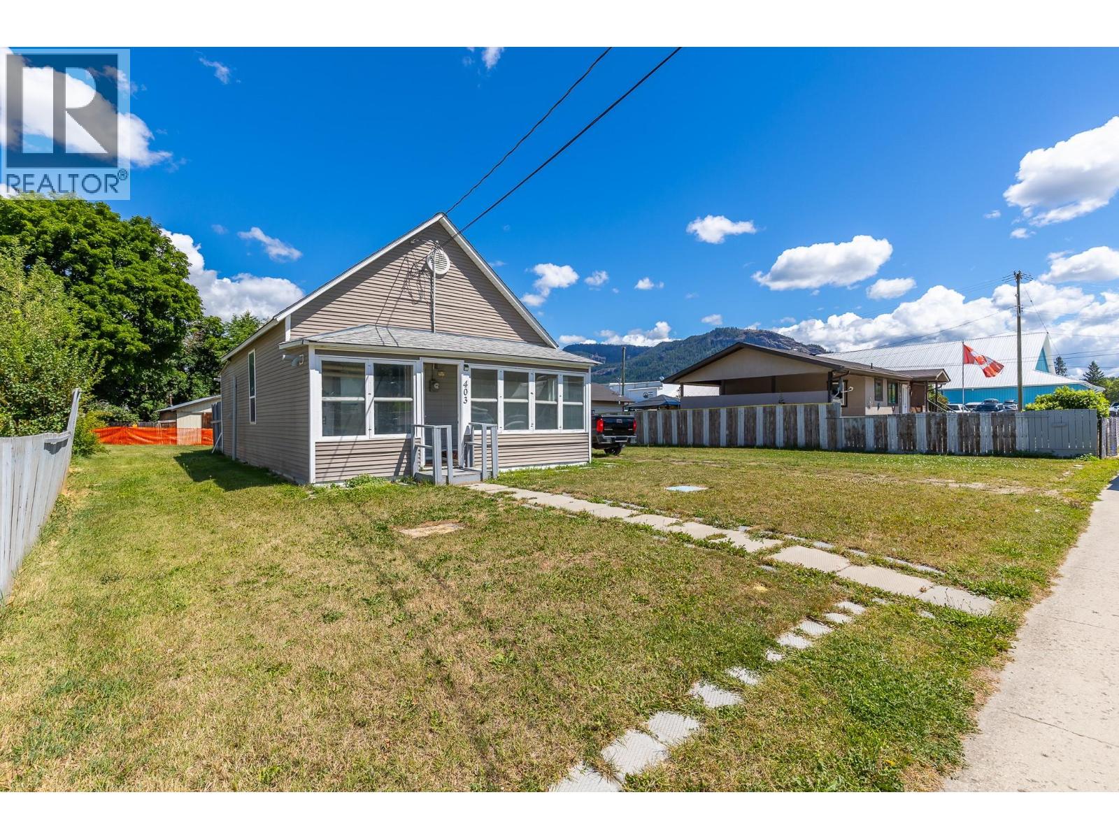 403 Howard Avenue Property Photo 5