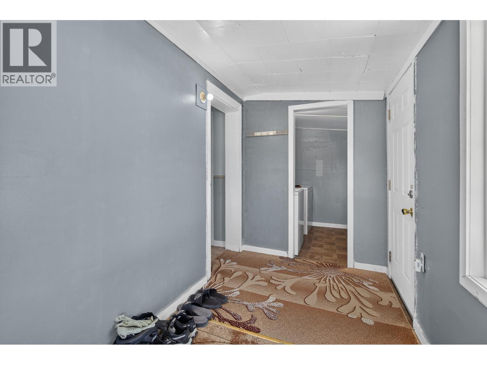403 Howard Avenue Property Photo 11