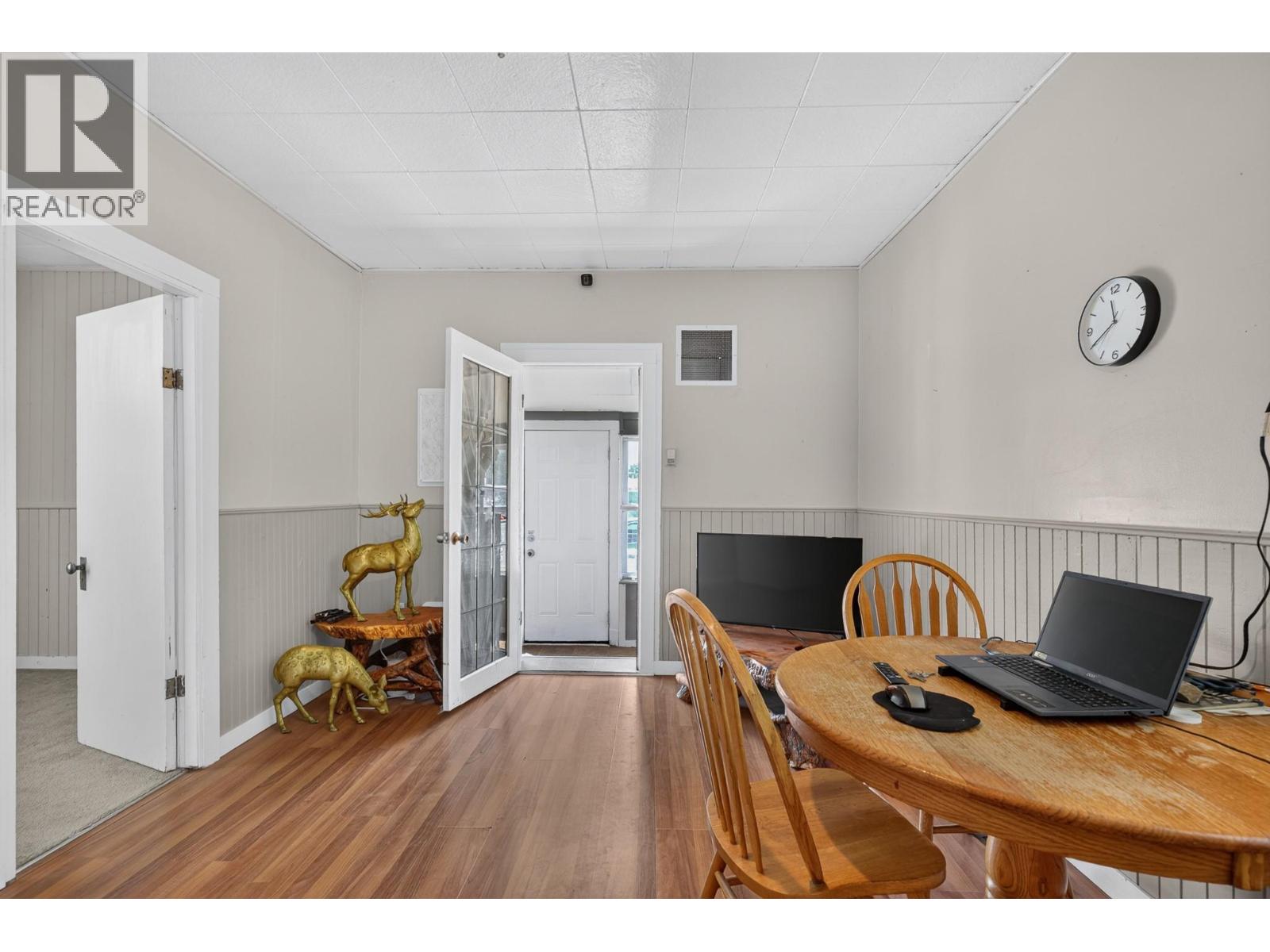 403 Howard Avenue Property Photo 18