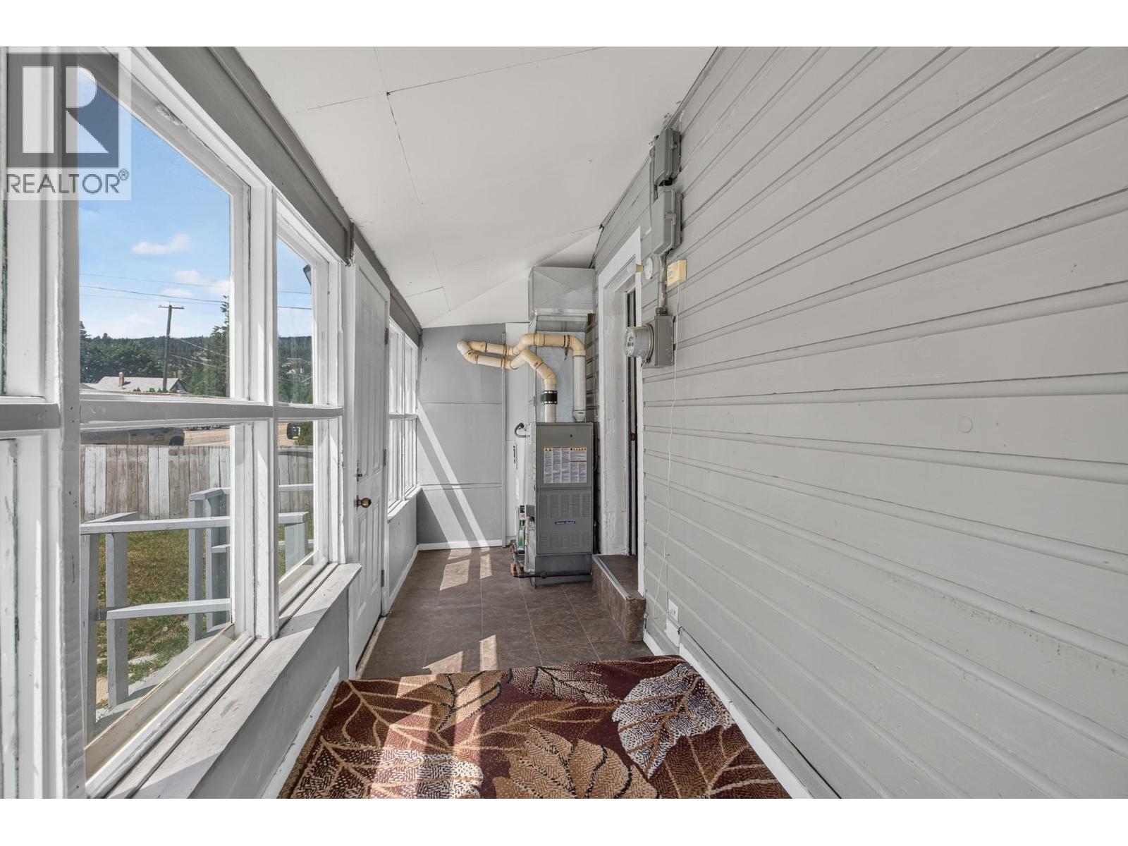 403 Howard Avenue Property Photo 31