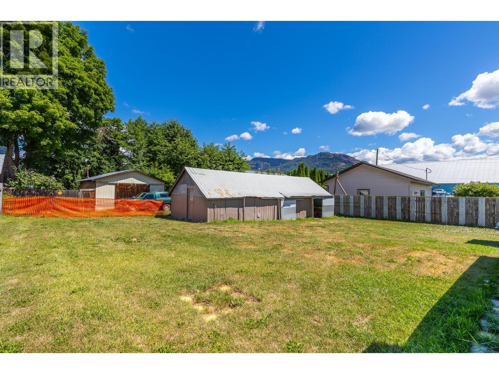 403 Howard Avenue Property Photo 35